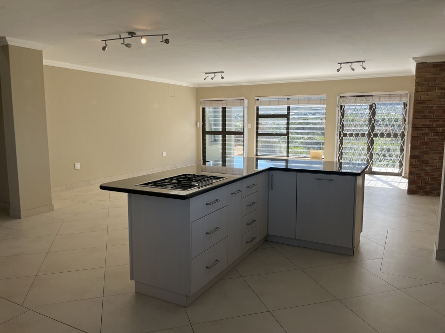 To Let 3 Bedroom Property for Rent in Bettys Bay Western Cape